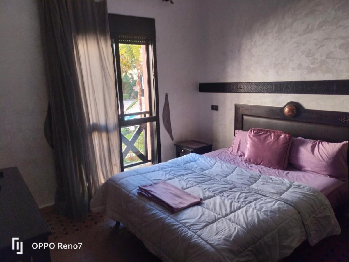 Un Moderne Chic Appartement Vue Sur Piscine Marrakesh Exterior foto